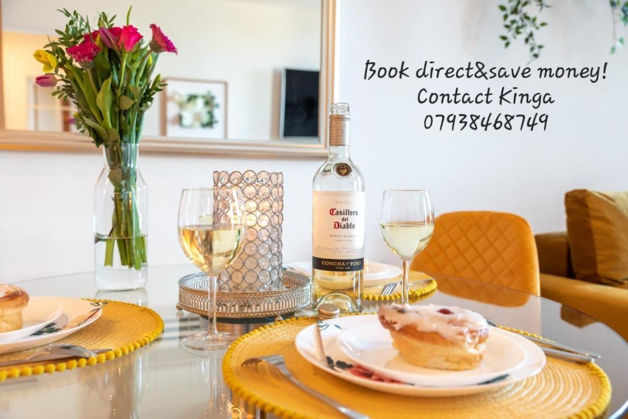 Amber Apartment Oasis - Your Gateway To Southampton'S Vibrant Heart, Port, Shopping Exteriör bild